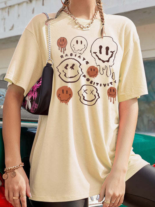 Graphic Radiate Positivity Smiley Tee